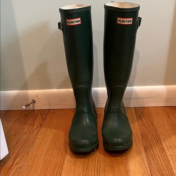 Hunter Shoes - Hunter Knee-High Rain Boots in Forest Green with White Trim